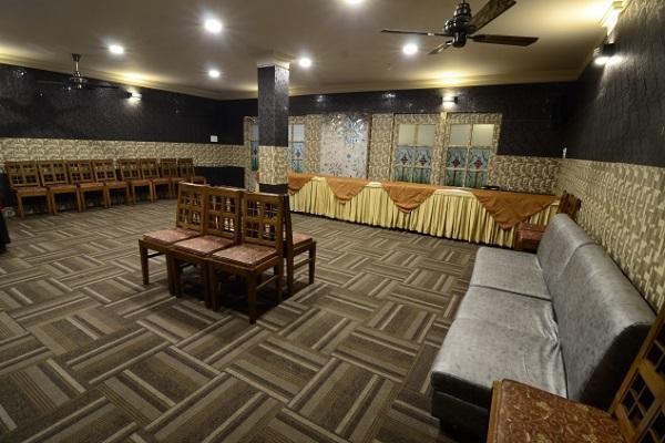 Hotel Little Palace Dibrugarh エクステリア 写真