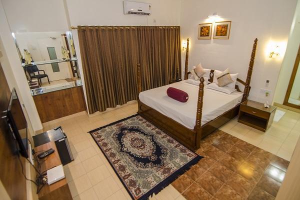 Hotel Little Palace Dibrugarh エクステリア 写真