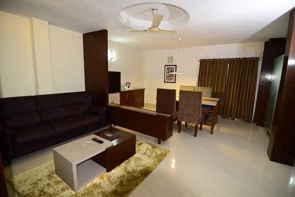 Hotel Little Palace Dibrugarh エクステリア 写真